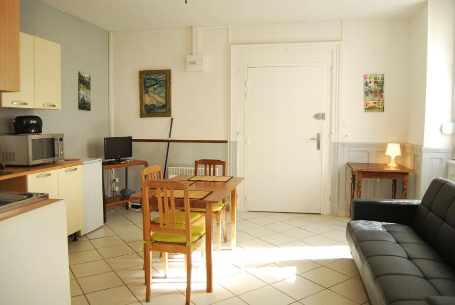 Residence Du Rhone Et Des Thermes Néris-les-Bains Extérieur photo